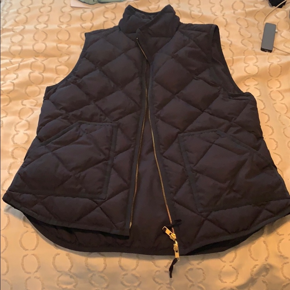 J. Crew navy vest! - Picture 1 of 4